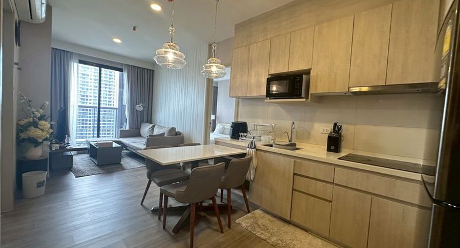 For rent 2 bedrooms condo in Si Racha, Chonburi