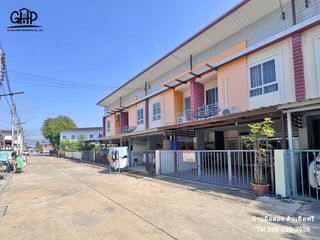 For sale 2 Beds townhouse in Sam Phran, Nakhon Pathom