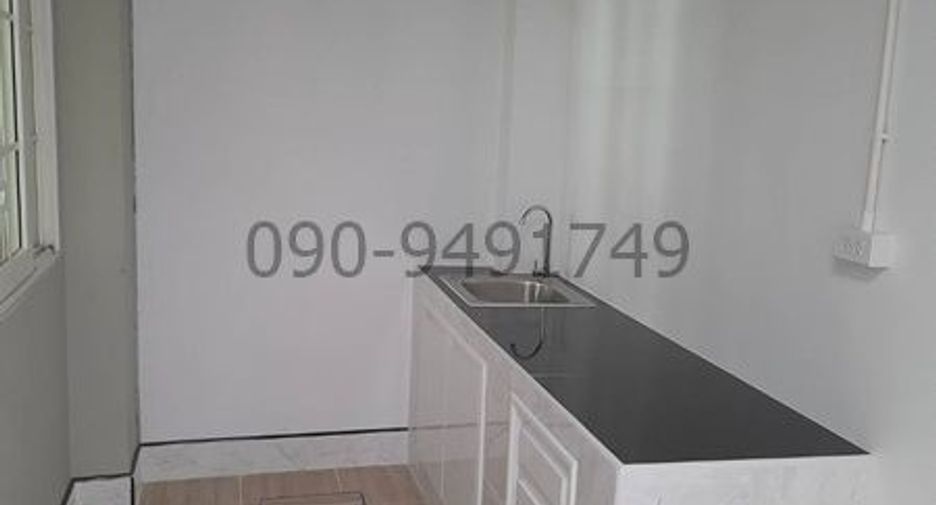 For rent 2 ベッドルーム townhouse in Khlong Luang, Pathum Thani