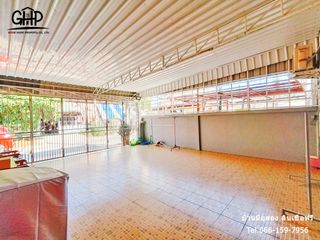 For sale 3 Beds townhouse in Mueang Nakhon Sawan, Nakhon Sawan