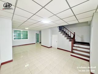 For sale 3 bed townhouse in Mueang Nakhon Pathom, Nakhon Pathom