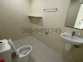For rent 4 bedrooms townhouse in Saphan Sung, Bangkok