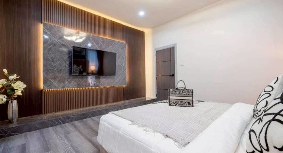 For sale studio villa in Bang Lamung, Chonburi