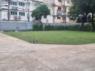 For rent 5 Beds house in Watthana, Bangkok