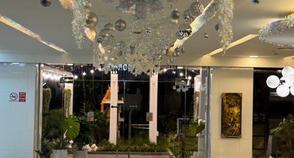 For sale hotel in Khlong Toei, Bangkok
