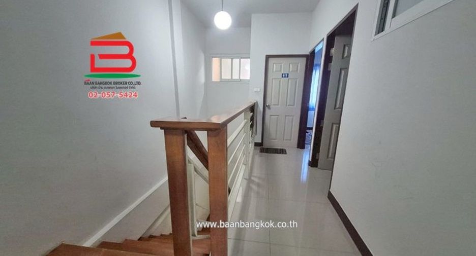 For sale 3 bedrooms townhouse in Nong Chok, Bangkok