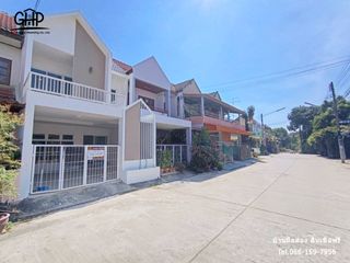 For sale 3 bed townhouse in Ban Pong, Ratchaburi
