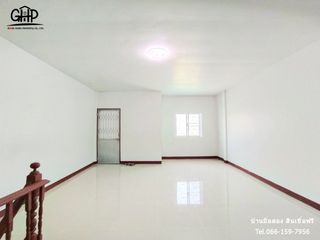For sale 2 bed townhouse in Mueang Suphanburi, Suphan Buri