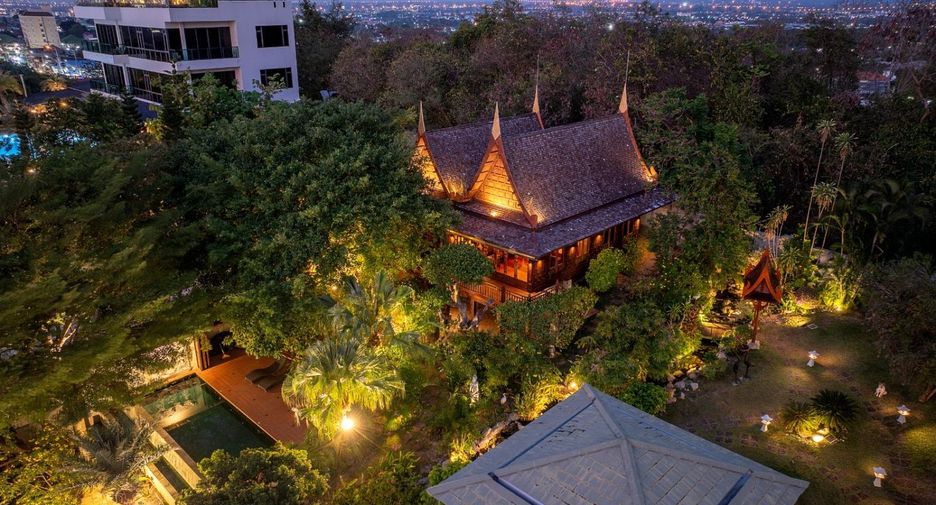 Villa en venta de 7 habitaciones en Bang Lamung, Chonburi
