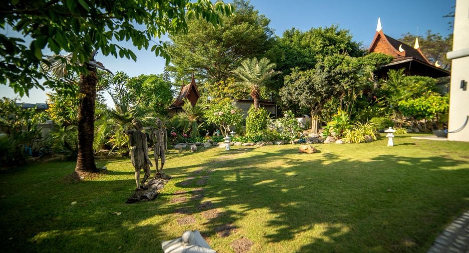 Villa en venta de 7 habitaciones en Bang Lamung, Chonburi