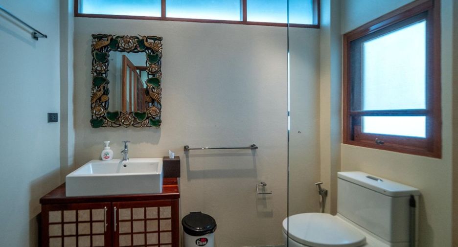 Villa en venta de 7 habitaciones en Bang Lamung, Chonburi