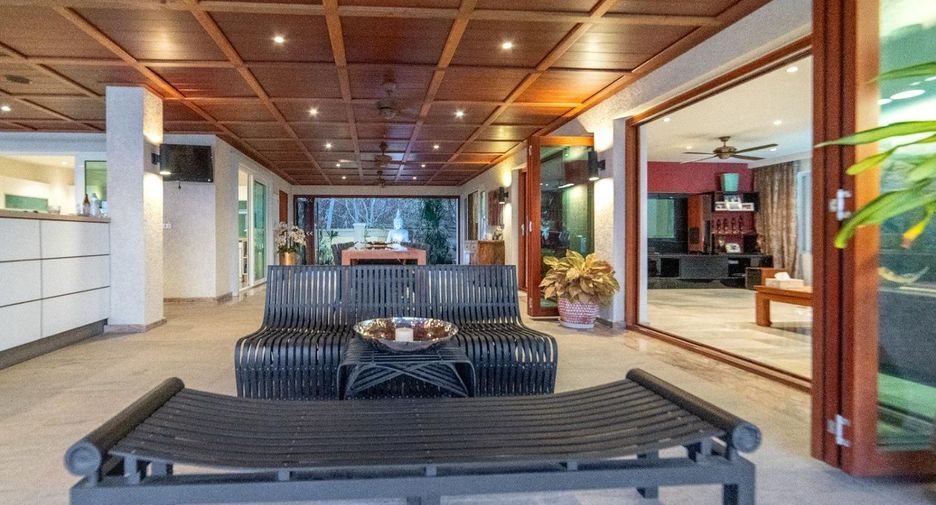 Villa en venta de 7 habitaciones en Bang Lamung, Chonburi
