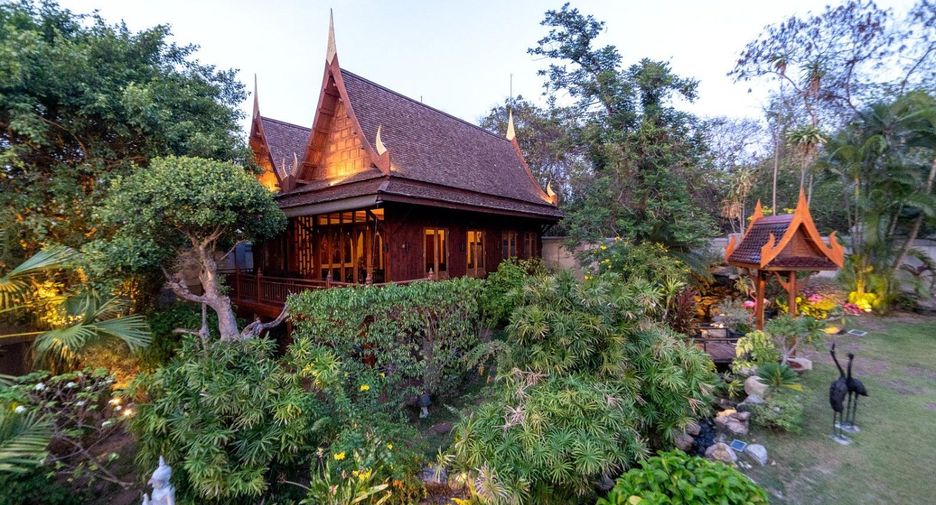 Villa en venta de 7 habitaciones en Bang Lamung, Chonburi