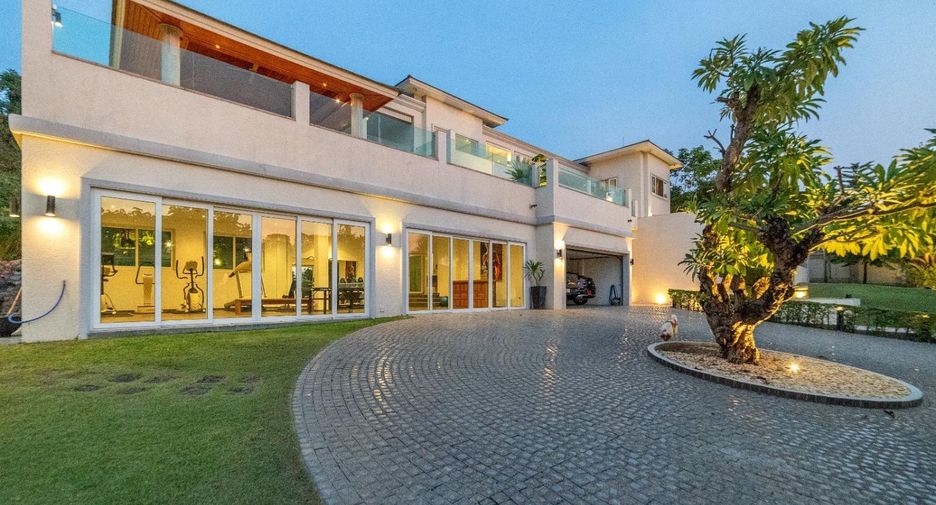 Villa en venta de 7 habitaciones en Bang Lamung, Chonburi