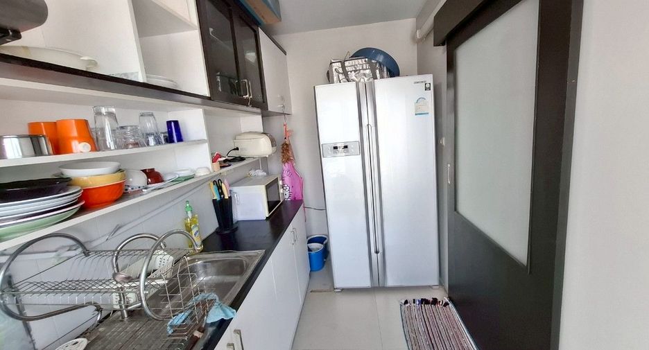 Condo en venta de 1 habitaciones en Si Racha, Chonburi