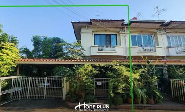 Casa adosada en venta de 3 habitaciones en Bang Kapi, Bangkok
