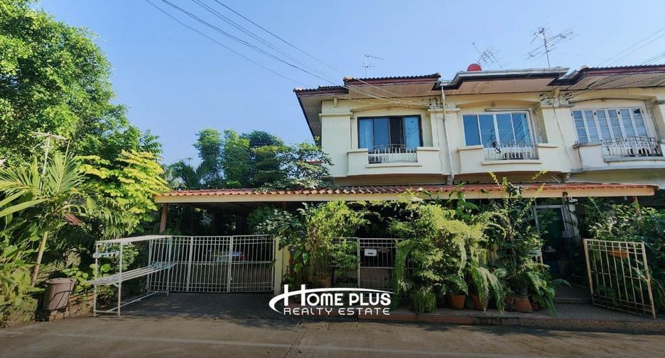 Reihenhaus zum Kauf mit 3 Zimmer in Bang Kapi, Bangkok