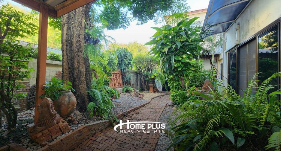 Reihenhaus zum Kauf mit 3 Zimmer in Bang Kapi, Bangkok