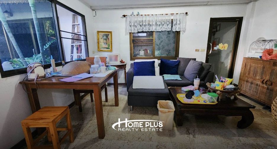Reihenhaus zum Kauf mit 3 Zimmer in Bang Kapi, Bangkok