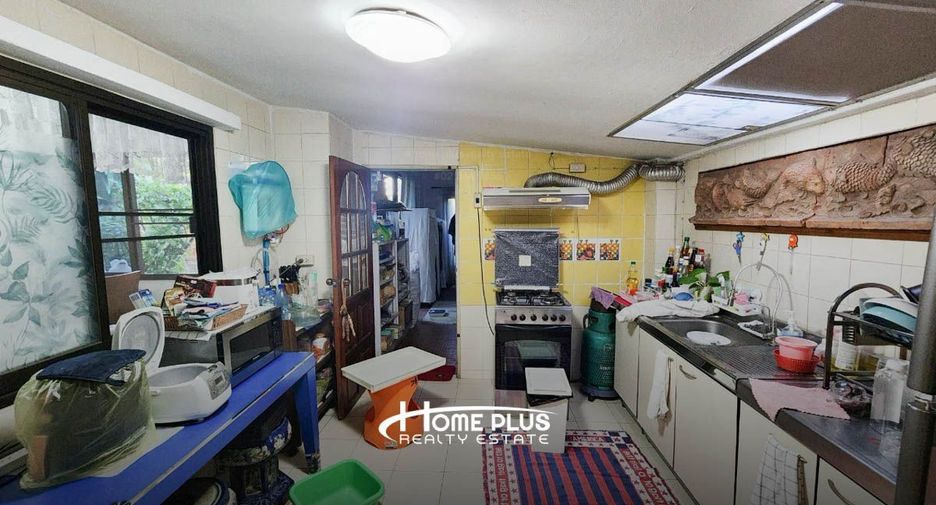 Reihenhaus zum Kauf mit 3 Zimmer in Bang Kapi, Bangkok