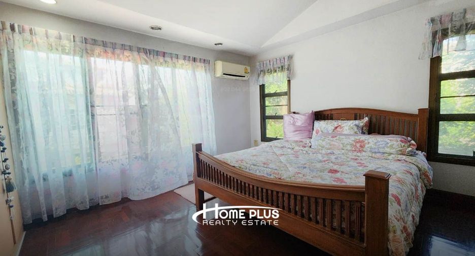 Reihenhaus zum Kauf mit 3 Zimmer in Bang Kapi, Bangkok