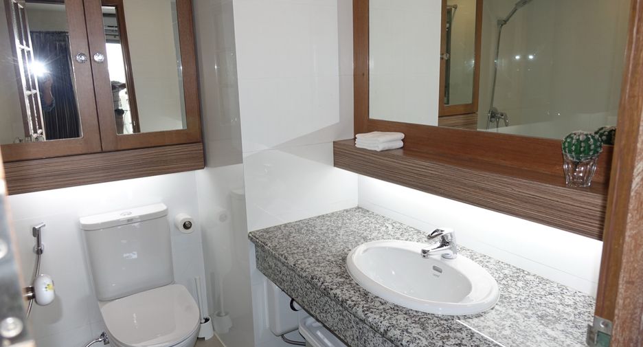 For rent and for sale 3 bedrooms condo in Mueang Chiang Mai, Chiang Mai