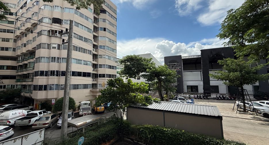 For rent and for sale 1 bed condo in Mueang Chiang Mai, Chiang Mai