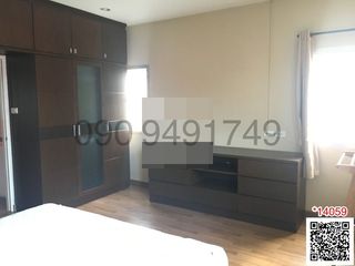 出租 4 卧室 联排别墅 在 Lat Phrao, 曼谷