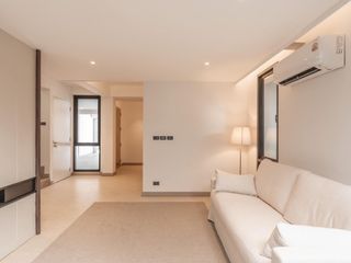 For sale 3 Beds house in Phaya Thai, Bangkok