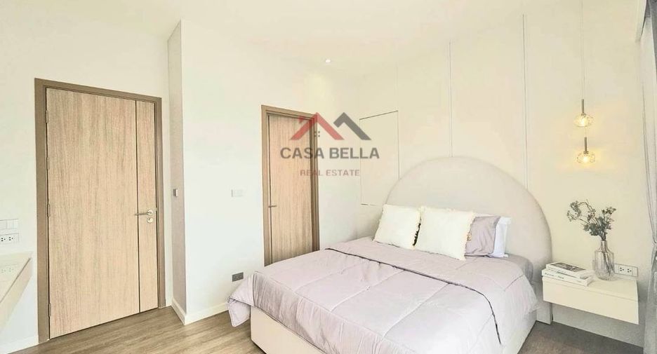 For sale 4 bedrooms house in Bang Lamung, Chonburi
