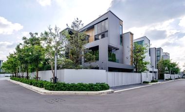Haus zur Miete mit 4 Zimmer in Saphan Sung, Bangkok