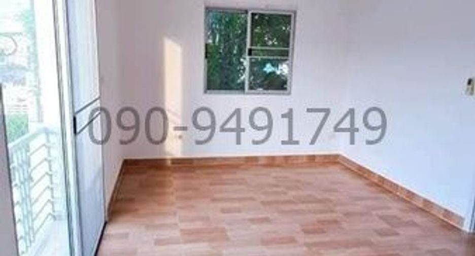 For rent 3 bedrooms townhouse in Prawet, Bangkok