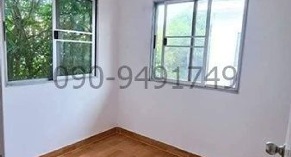 For rent 3 bedrooms townhouse in Prawet, Bangkok