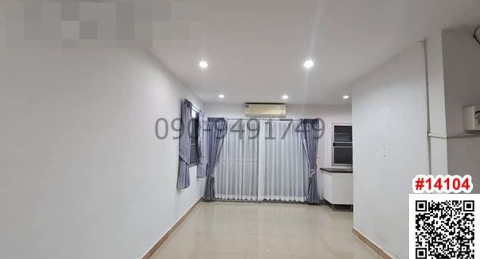 For rent 3 bedrooms townhouse in Prawet, Bangkok