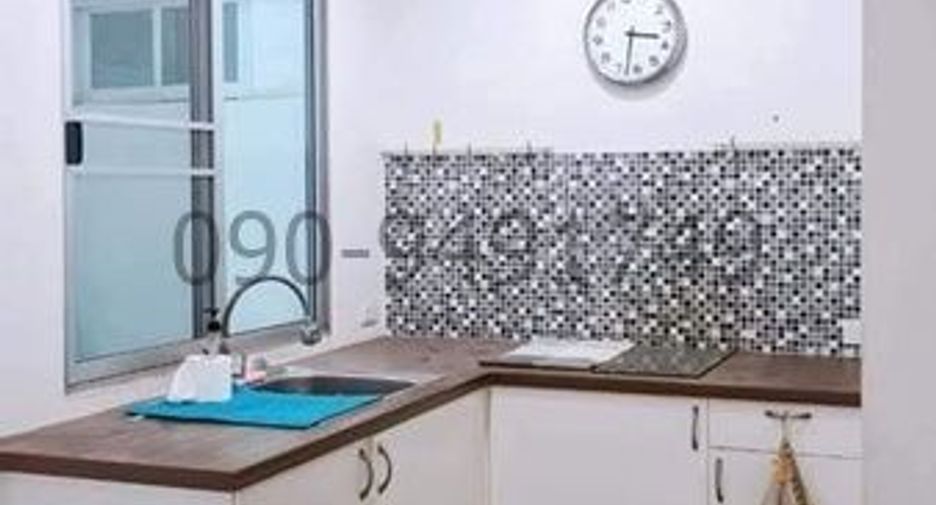 For rent 3 bedrooms townhouse in Prawet, Bangkok
