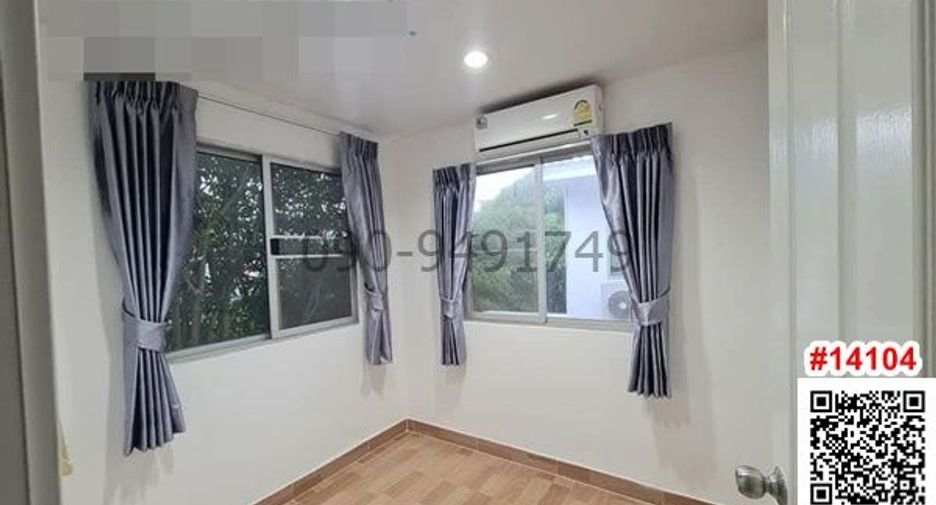 For rent 3 bedrooms townhouse in Prawet, Bangkok