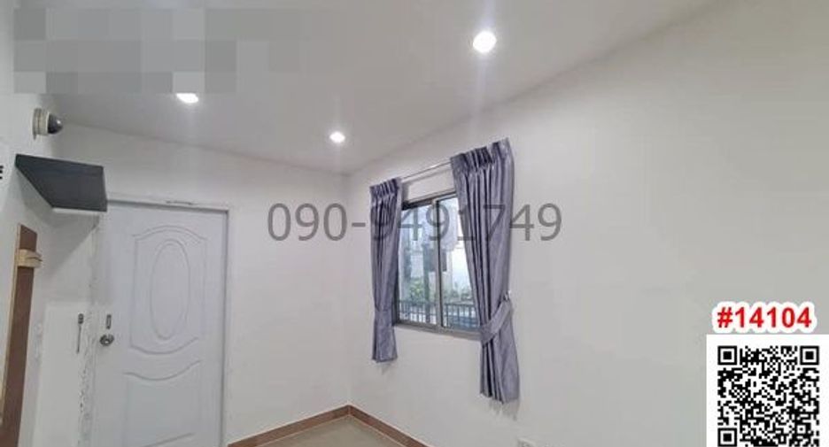 For rent 3 bedrooms townhouse in Prawet, Bangkok