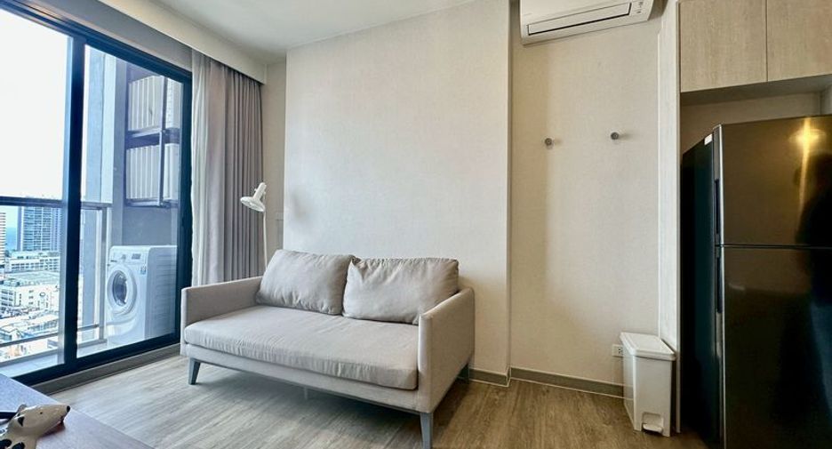 À louer 2 chambres condo à Si Racha, Chonburi