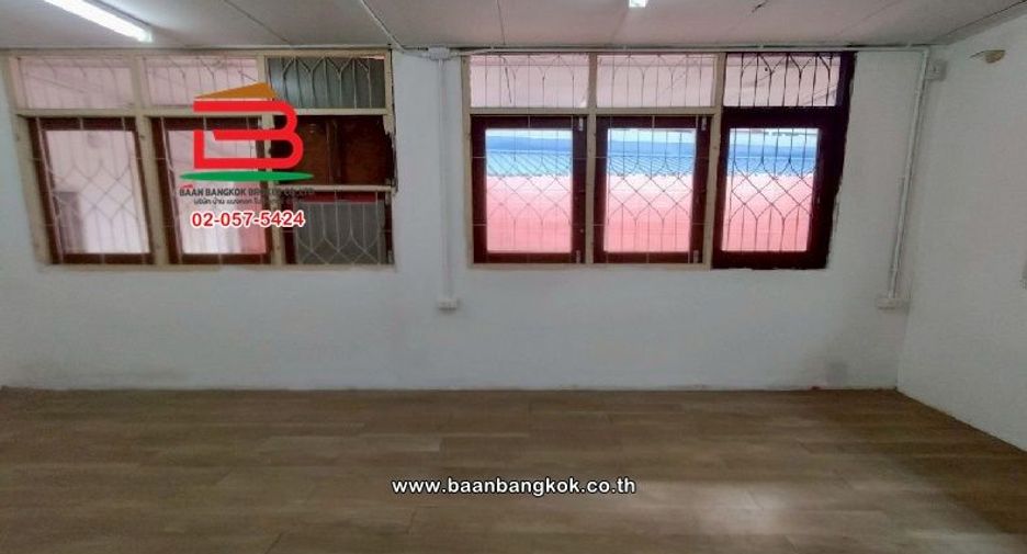 For rent 3 bedrooms house in Lak Si, Bangkok