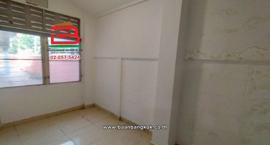 For rent 3 bedrooms house in Lak Si, Bangkok