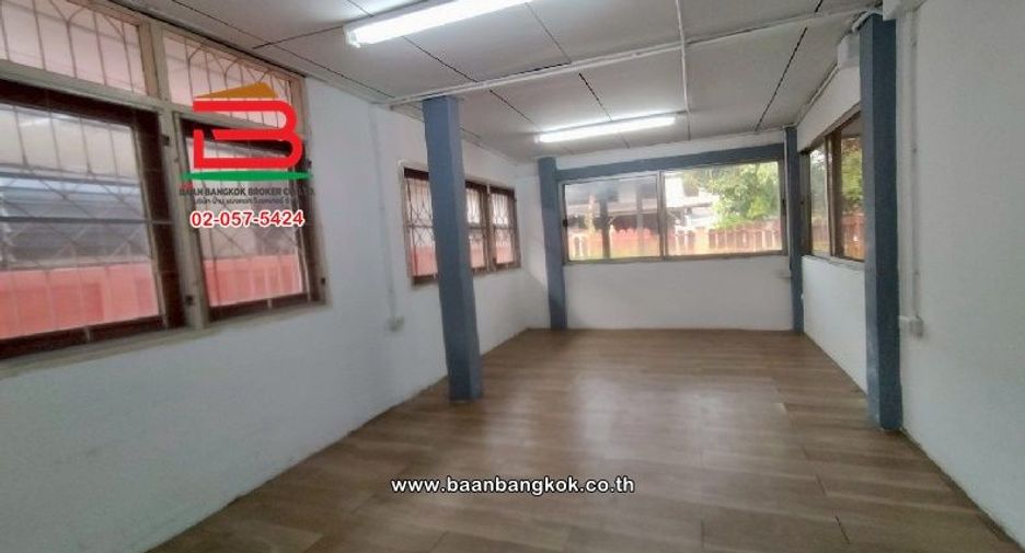 For rent 3 bedrooms house in Lak Si, Bangkok
