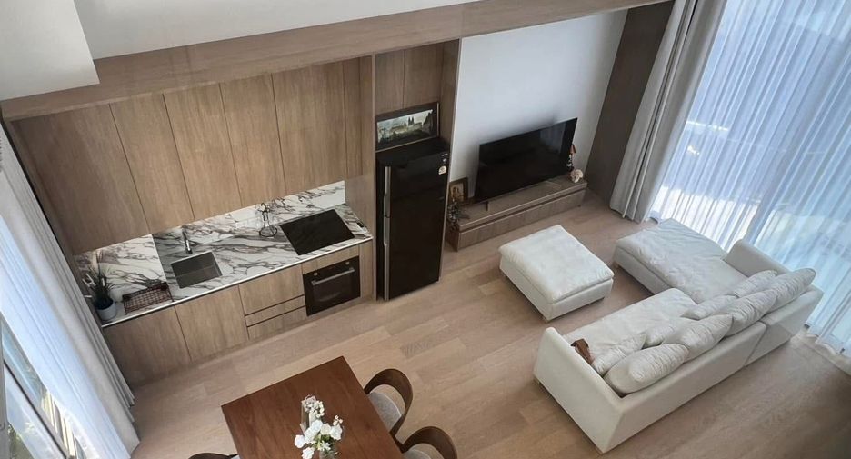 For rent 3 bedrooms house in Phra Khanong, Bangkok