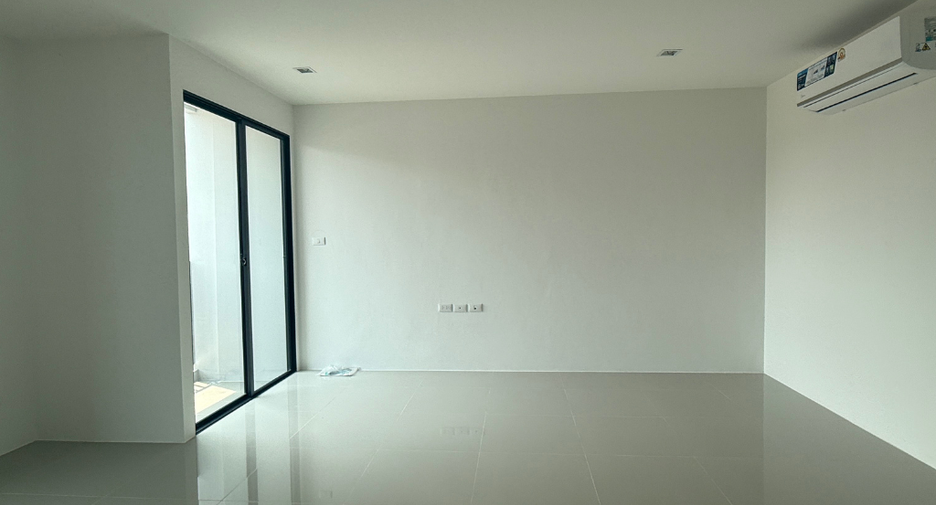 For rent 2 bedrooms townhouse in Mueang Chiang Mai, Chiang Mai