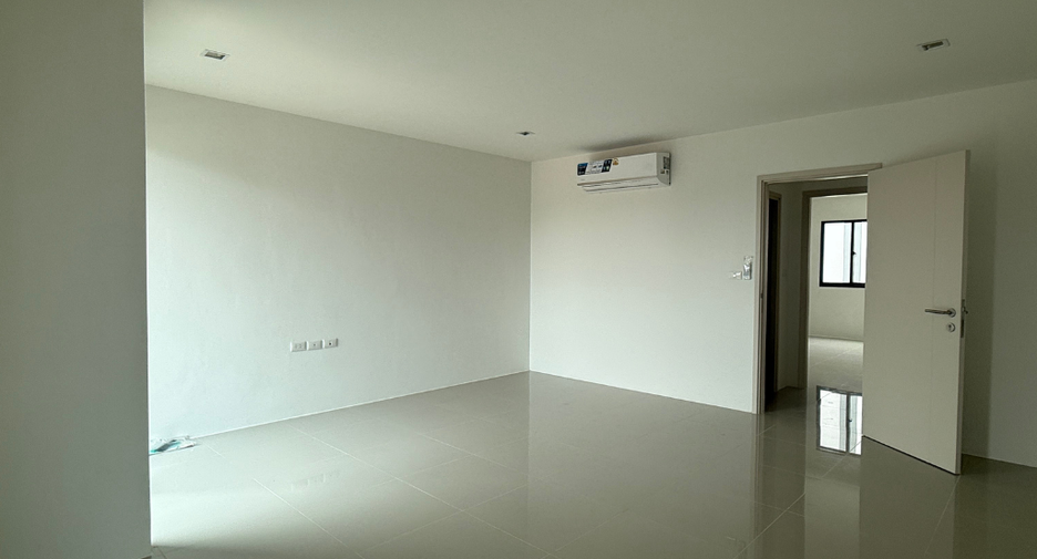 For rent 2 bedrooms townhouse in Mueang Chiang Mai, Chiang Mai