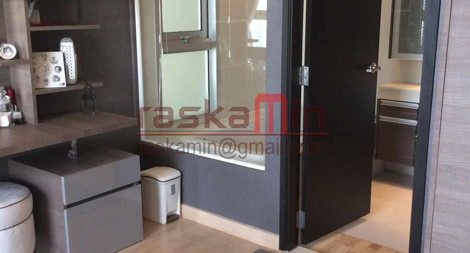 ขาย 2 ห้องนอน คอนโด ใน คลองเตย, กรุงเทพฯ