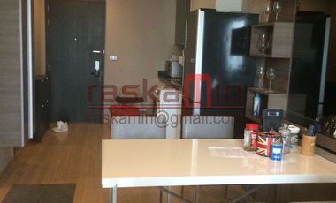 À vendre 2 chambres condo à Khlong Toei, Bangkok