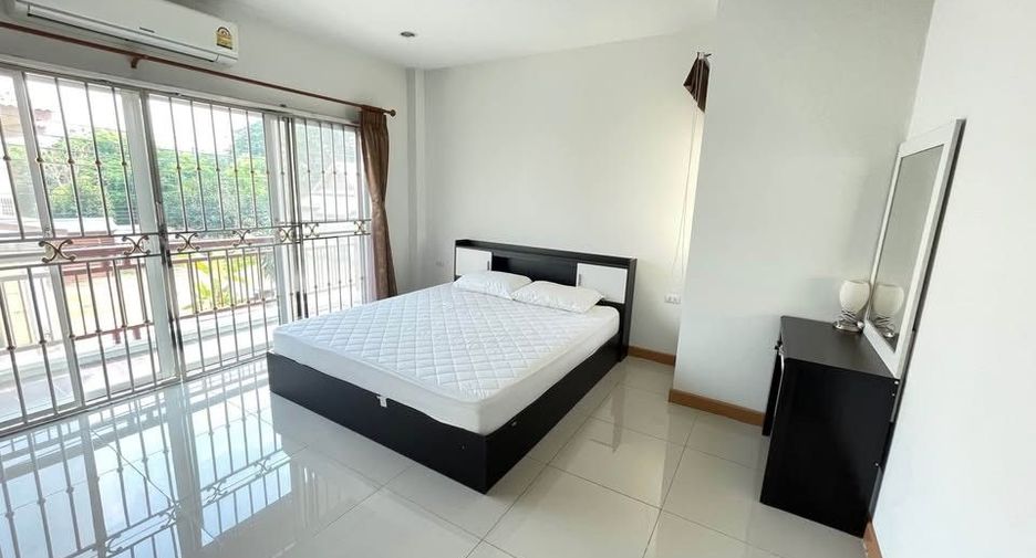 出租 和 出售 4 卧室 独立屋 在 San Sai, Chiang Mai