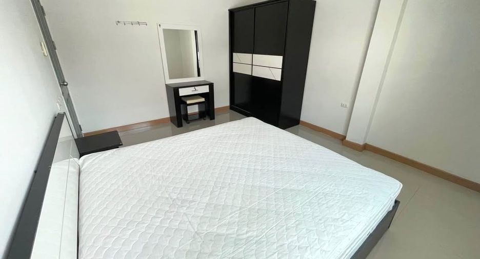 出租 和 出售 4 卧室 独立屋 在 San Sai, Chiang Mai