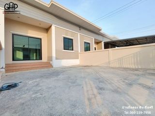 For sale 2 bed townhouse in Mueang Lop Buri, Lopburi