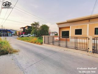 For sale 2 bed townhouse in Mueang Lop Buri, Lopburi